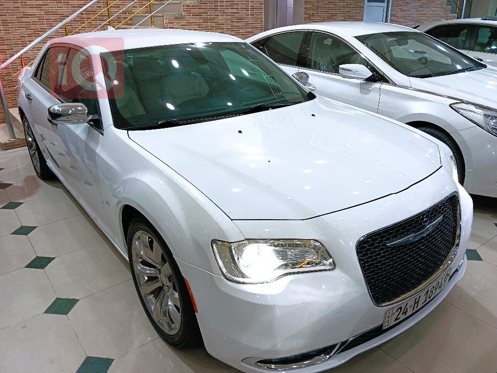 کرایسلەر 300